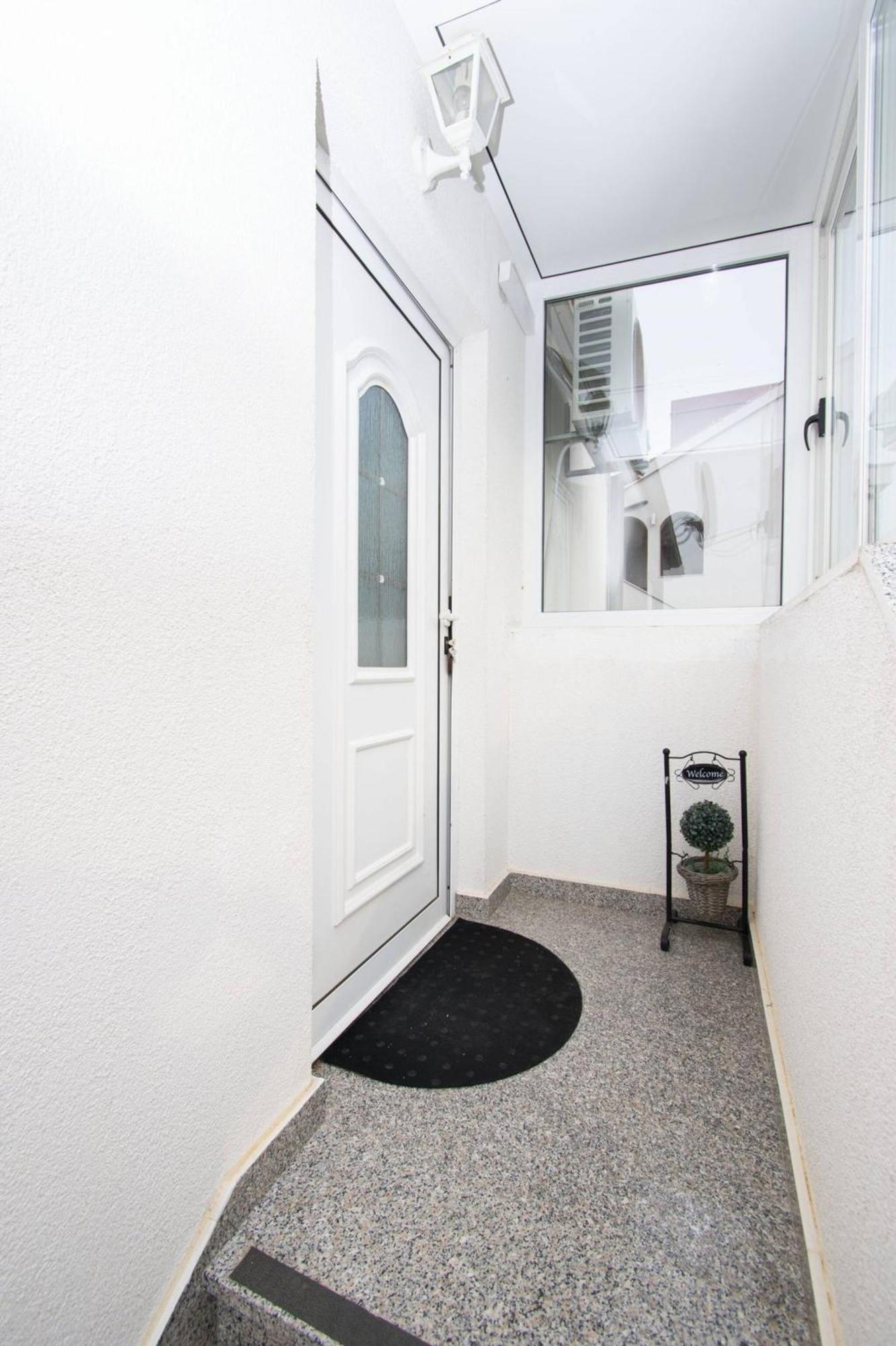 Apartment Meri Razanj With Sea View Bagian luar foto